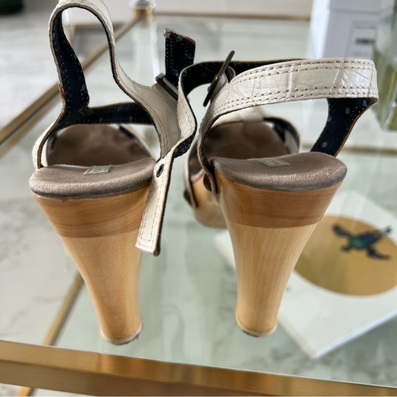 MARC JACOBS Patent Leather Croc Embossed Platform Sandals size 38 - Picture 4 of 7